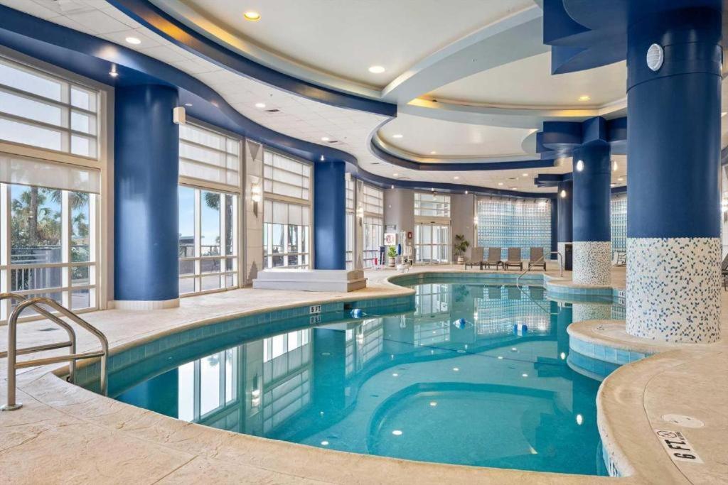 2 Bedroom Resort Condo Direct Oceanfront Wyndham Ocean Walk - Daytona Funland 2226 Daytona Beach Exterior photo