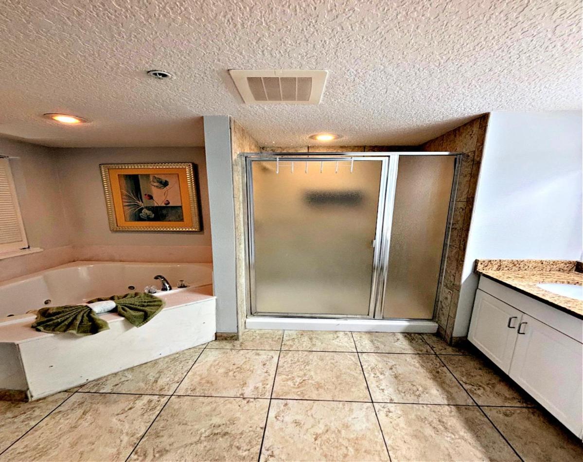 2 Bedroom Resort Condo Direct Oceanfront Wyndham Ocean Walk - Daytona Funland 2226 Daytona Beach Exterior photo